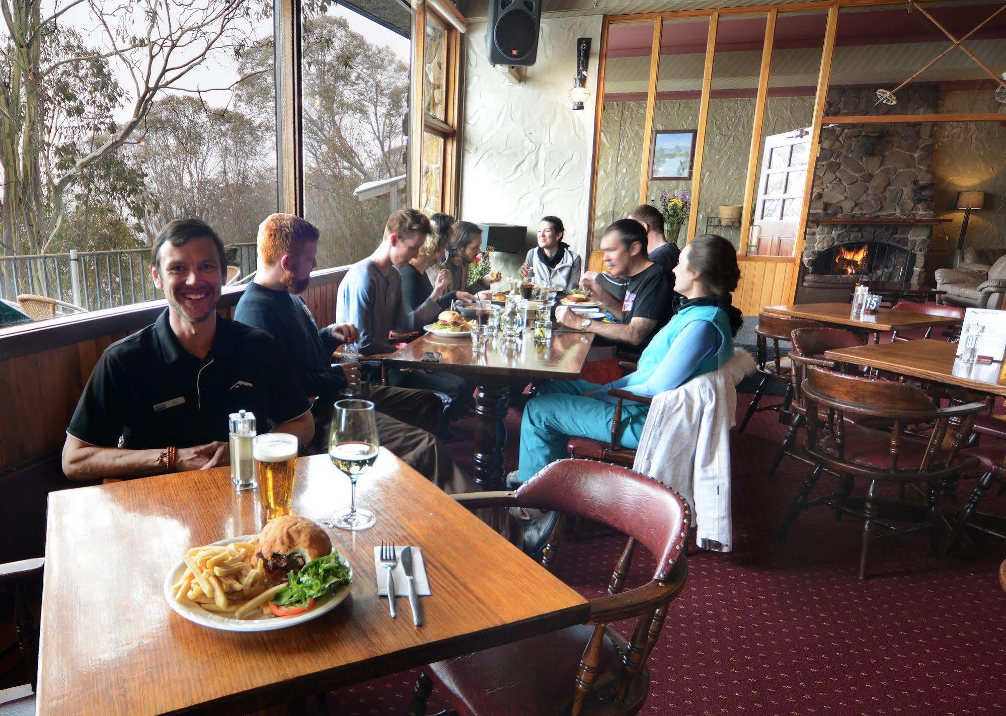 Falls Creek Hotel מראה חיצוני תמונה